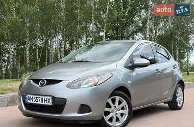 Седан Mazda 2 2009 в Житомирі