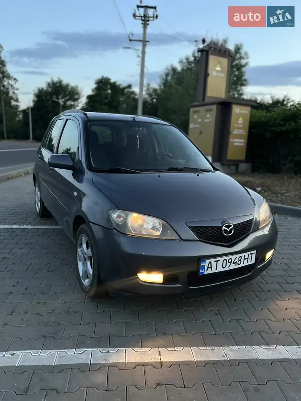 Mazda 2 2004