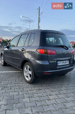 Хэтчбек Mazda 2 2004 в 