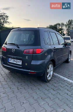 Хэтчбек Mazda 2 2004 в 