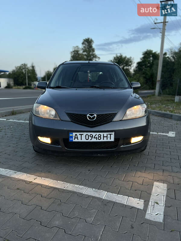 Хетчбек Mazda 2 2004 в Надвірній