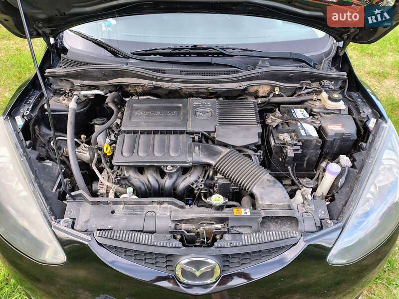 Хетчбек Mazda 2 2008 в Києві