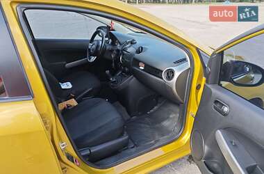 Хэтчбек Mazda 2 2008 в Лозовой
