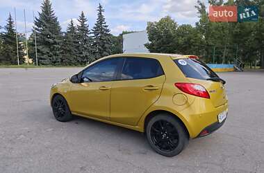 Хэтчбек Mazda 2 2008 в Лозовой
