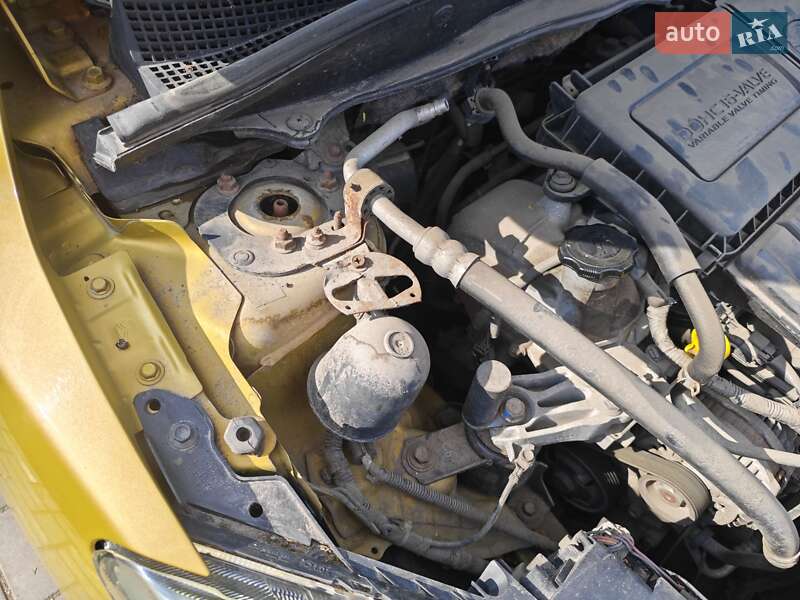 Хэтчбек Mazda 2 2008 в Лозовой