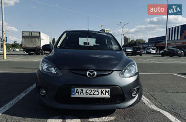 Хетчбек Mazda 2 2008 в 