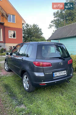 Хэтчбек Mazda 2 2005 в 