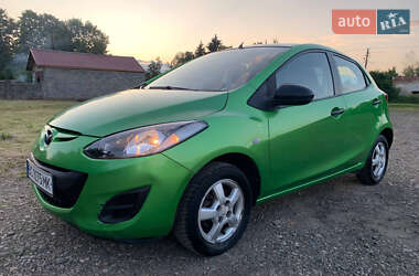 Mazda 2 2010