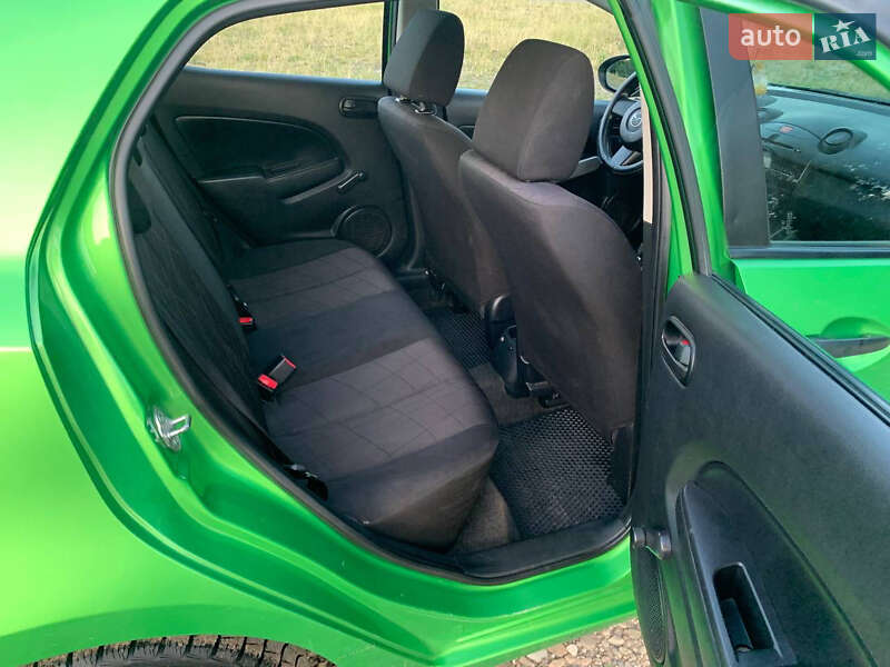 Хэтчбек Mazda 2 2010 в Ходорове