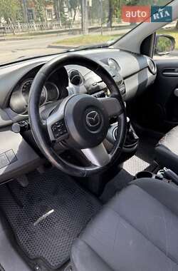 Хетчбек Mazda 2 2011 в Дніпрі