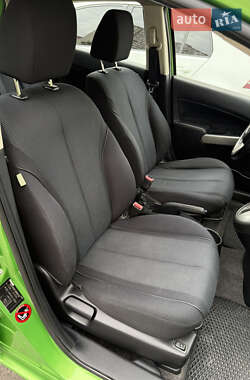 Хетчбек Mazda 2 2009 в 