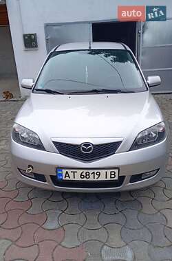 Хетчбек Mazda 2 2005 в Снятині