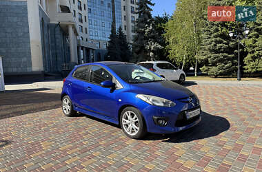 Хэтчбек Mazda 2 2007 в 
