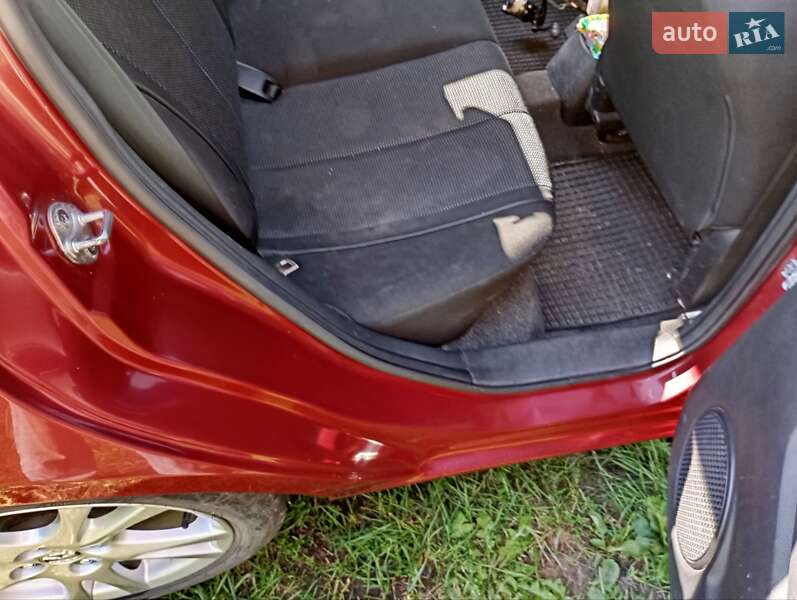 Хэтчбек Mazda 2 2008 в Львове