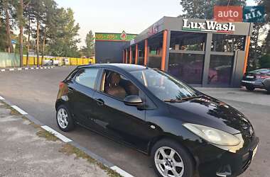 Хэтчбек Mazda 2 2008 в 