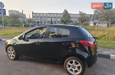 Хэтчбек Mazda 2 2008 в 