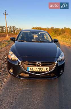 Хэтчбек Mazda 2 2016 в Кривом Роге