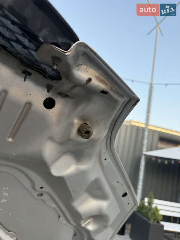 Хэтчбек Mazda 2 2004 в Каменец-Подольском