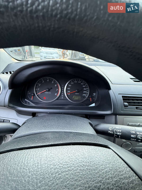 Хэтчбек Mazda 2 2004 в Каменец-Подольском