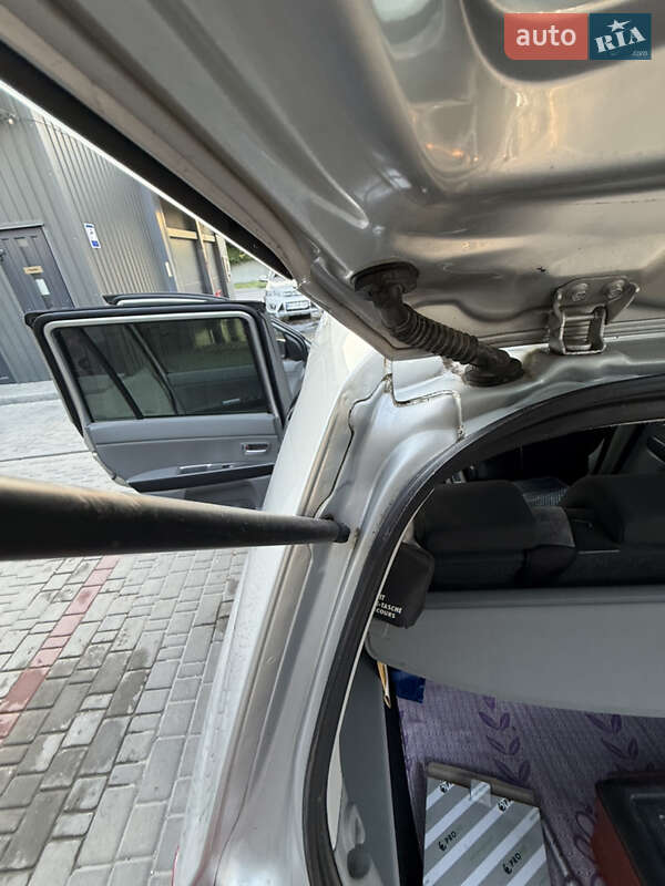 Хэтчбек Mazda 2 2004 в Каменец-Подольском