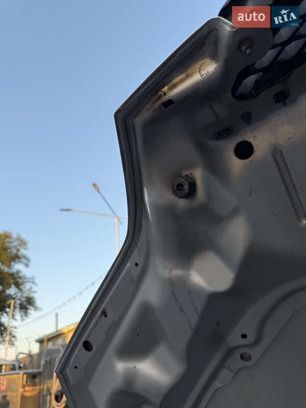 Хэтчбек Mazda 2 2004 в Каменец-Подольском