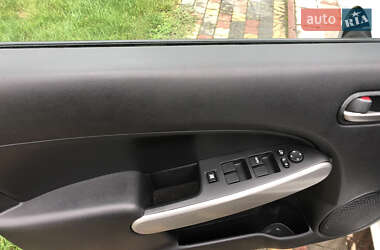 Хэтчбек Mazda 2 2011 в 