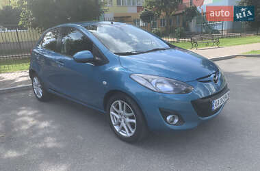 Mazda 2 2012