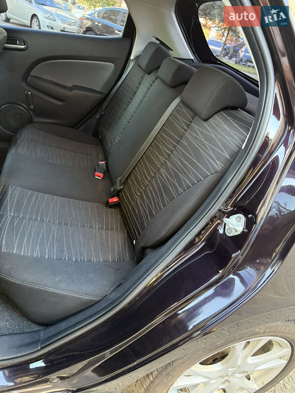Хетчбек Mazda 2 2008 в Києві