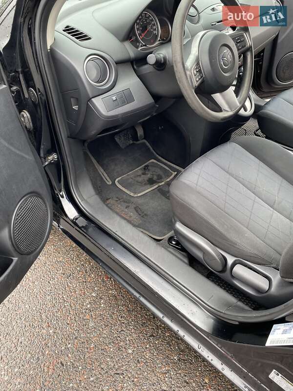 Хетчбек Mazda 2 2011 в Рівному фото 16 Хетчбек Mazda 2 2011 в Рівному