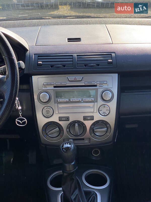 Хэтчбек Mazda 2 2007 в Луцке