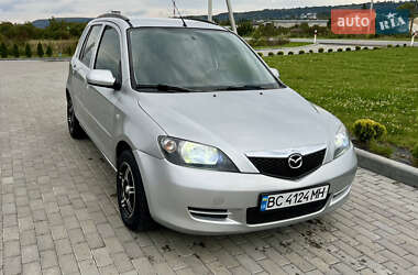 Хэтчбек Mazda 2 2004 в Золочеве