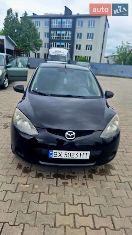 Хэтчбек Mazda 2 2007 в 