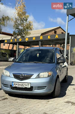Хэтчбек Mazda 2 2004 в Жмеринке