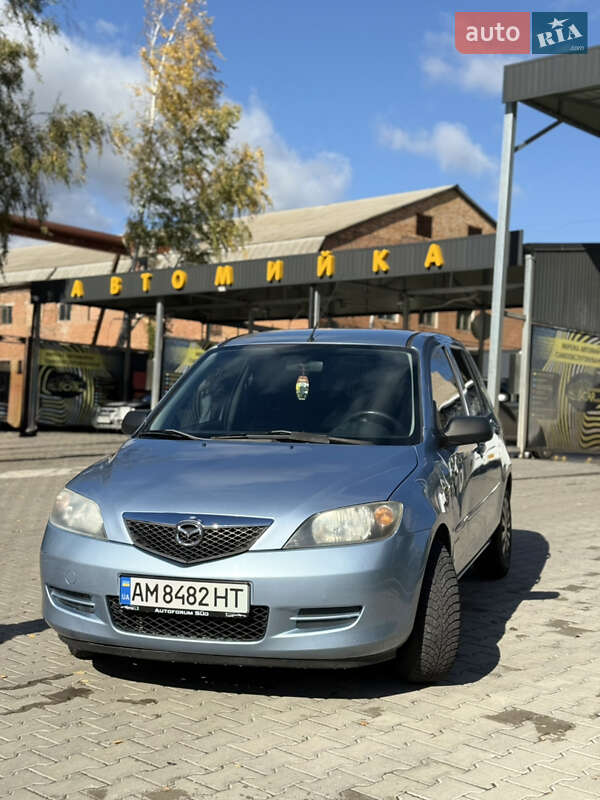 Хетчбек Mazda 2 2004 в Жмеринці