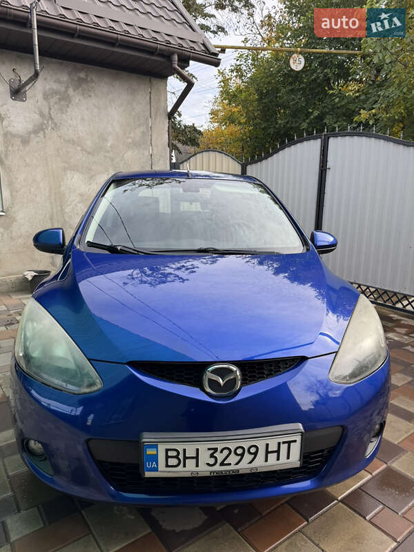 Хэтчбек Mazda 2 2008 в Измаиле фото Хэтчбек Mazda 2 2008 в Измаиле