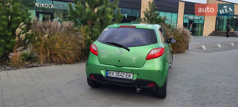 Хетчбек Mazda 2 2008 в Хмельницькому