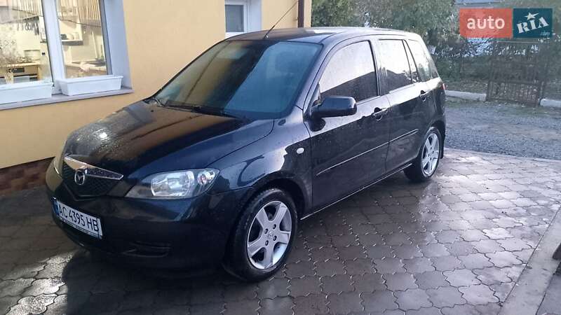 Хэтчбек Mazda 2 2005 в Горохове