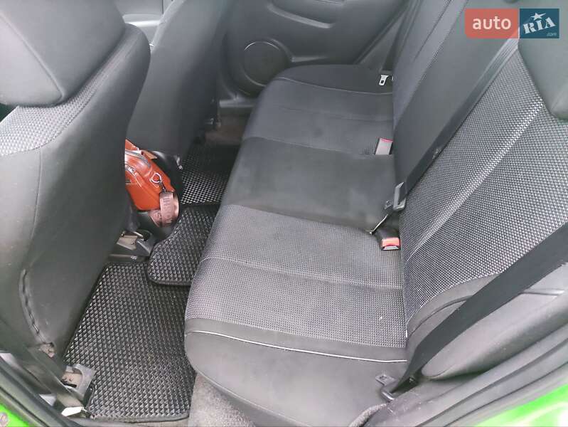 Хэтчбек Mazda 2 2008 в Першотравенске фото 18 Хэтчбек Mazda 2 2008 в Першотравенске
