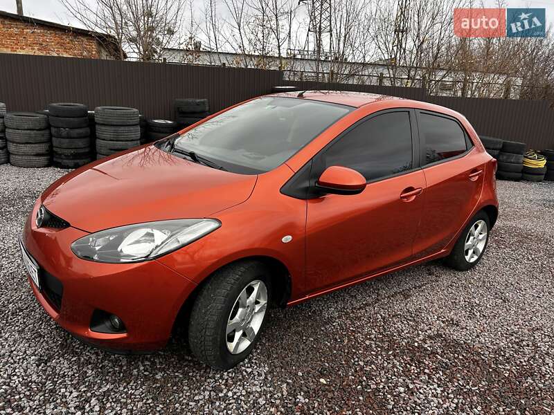 Хэтчбек Mazda 2 2008 в Кременце