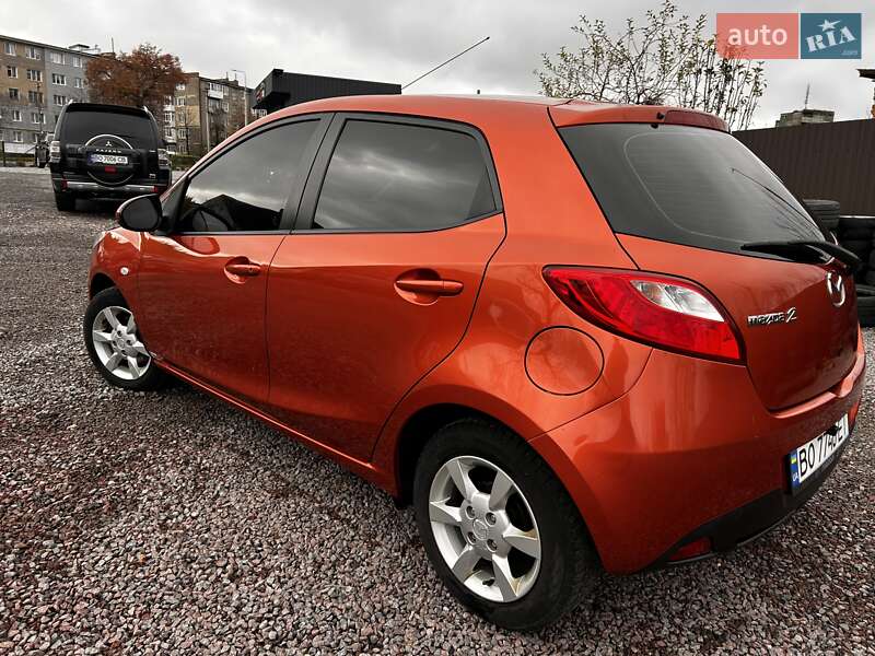 Хэтчбек Mazda 2 2008 в Кременце