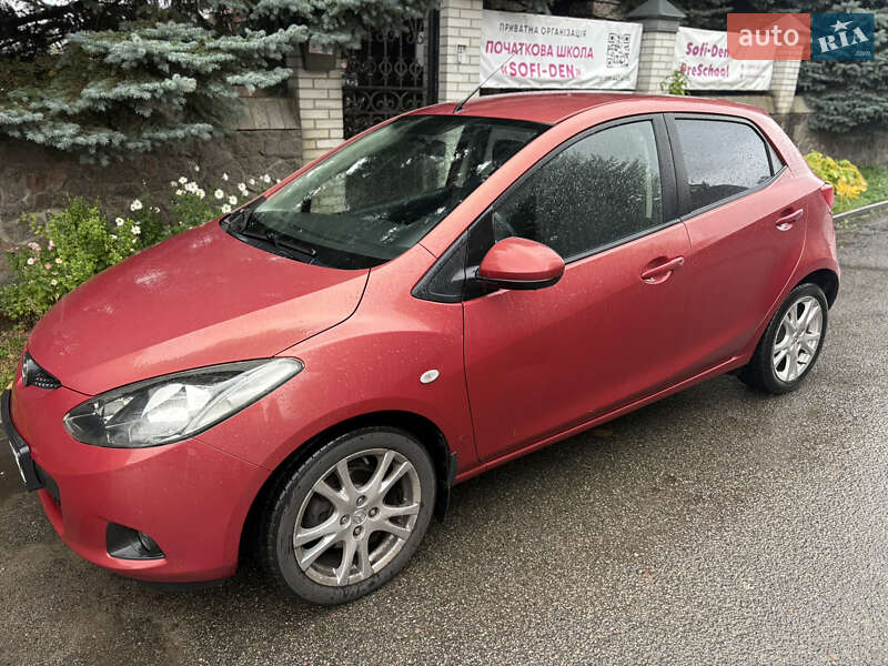 Хэтчбек Mazda 2 2008 в Киеве