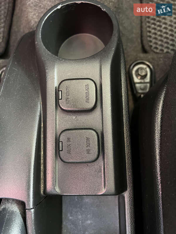 Хетчбек Mazda 2 2011 в Тернополі фото 16 Хетчбек Mazda 2 2011 в Тернополі