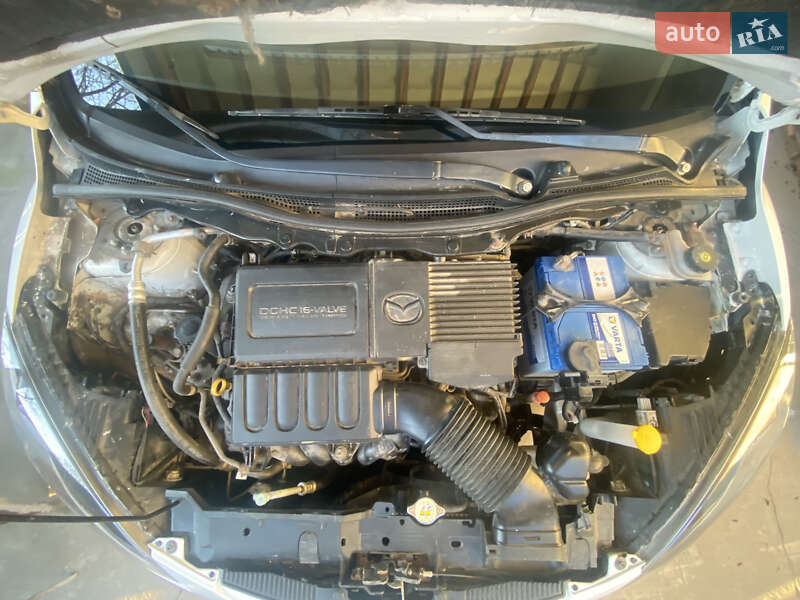 Хетчбек Mazda 2 2011 в Тернополі фото 18 Хетчбек Mazda 2 2011 в Тернополі