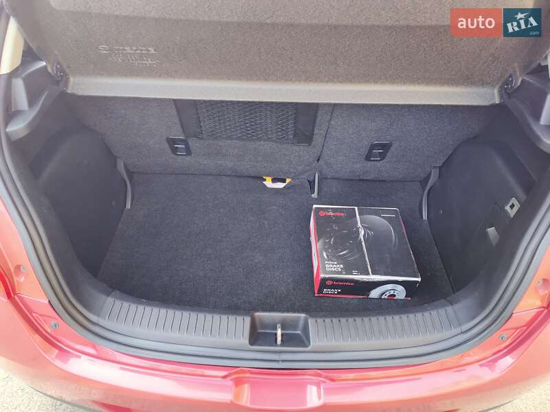 Хэтчбек Mazda 2 2008 в Одессе