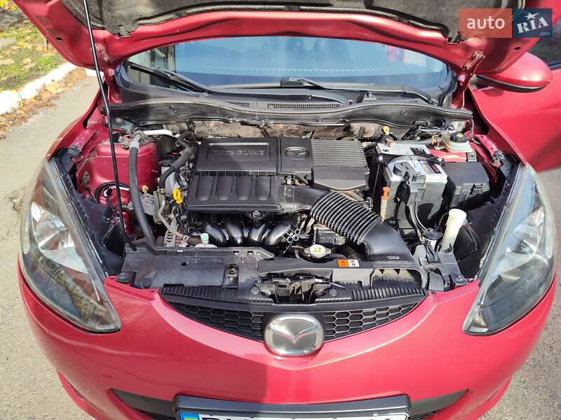 Хэтчбек Mazda 2 2008 в Одессе