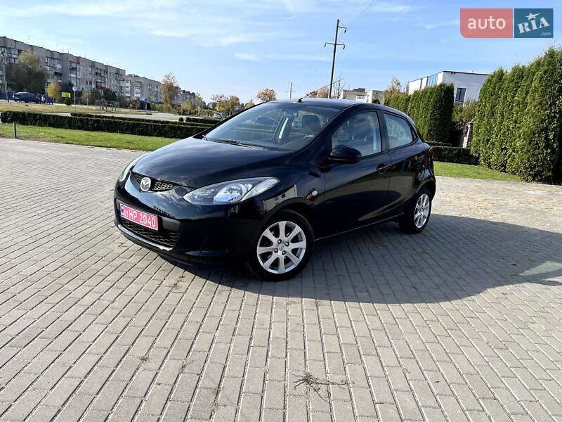 Хэтчбек Mazda 2 2009 в Славуте