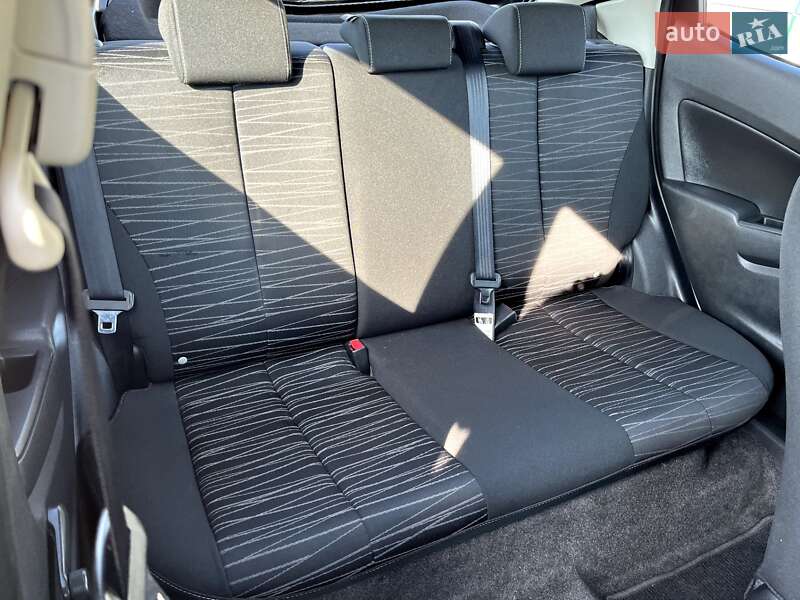 Хэтчбек Mazda 2 2009 в Славуте