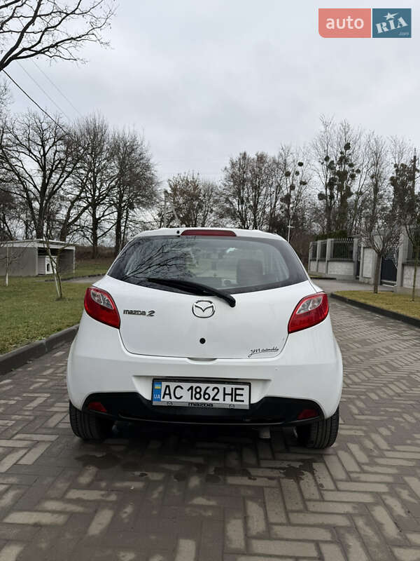 Хетчбек Mazda 2 2010 в Луцьку