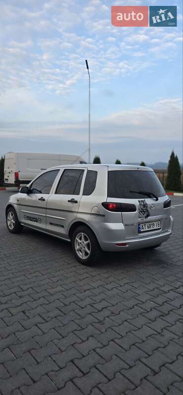 Хэтчбек Mazda 2 2005 в Черновцах