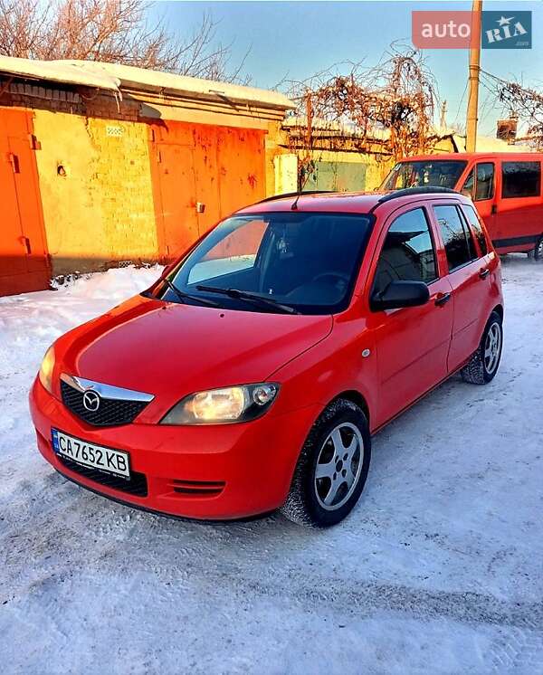 Хетчбек Mazda 2 2004 в Умані